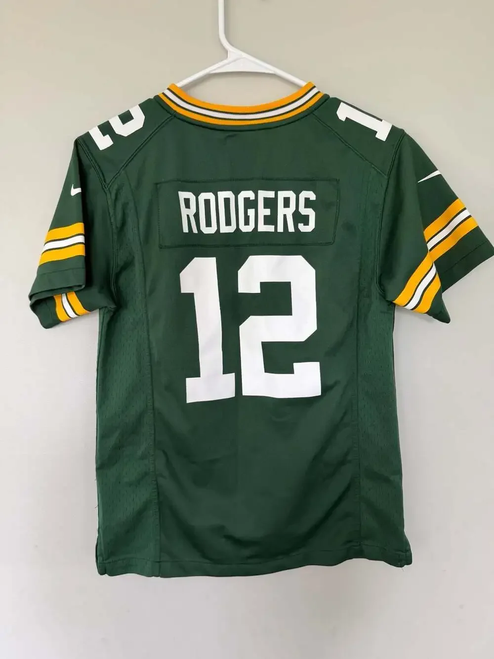 Nike Green Bay Packers Aaron Rodgers 12 Size M Youth Jersey